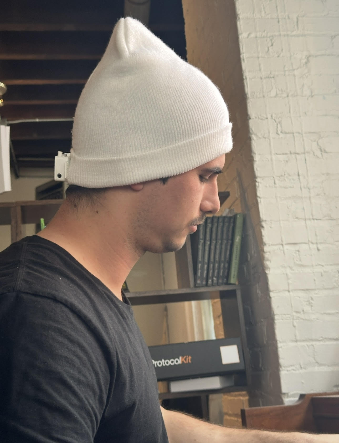 Thumbnail - Beanie New Photo 1